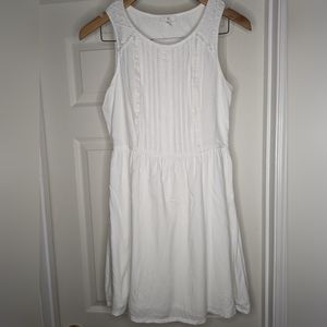 White sleeveless Boho Western dress C Apparel Size small
